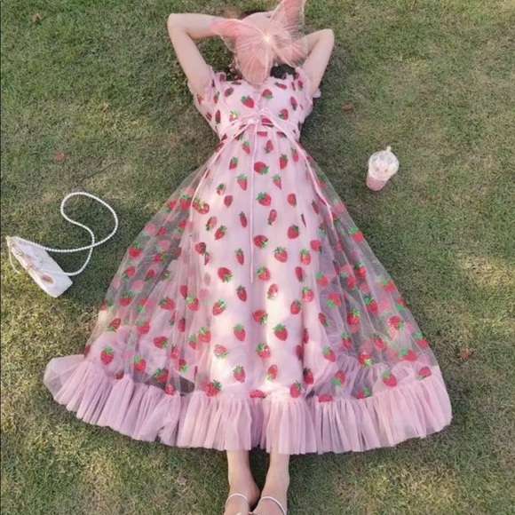 Summer dress - Picture 2 of 3